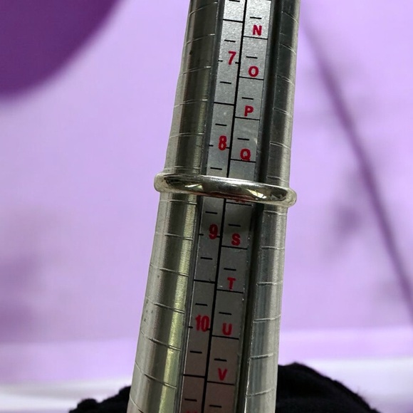 Amethyst Sterling Silver Ring Size 8.5 - Picture 11 of 14